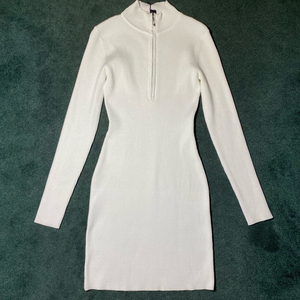 Long Sleved Zip-up Sweater Dress